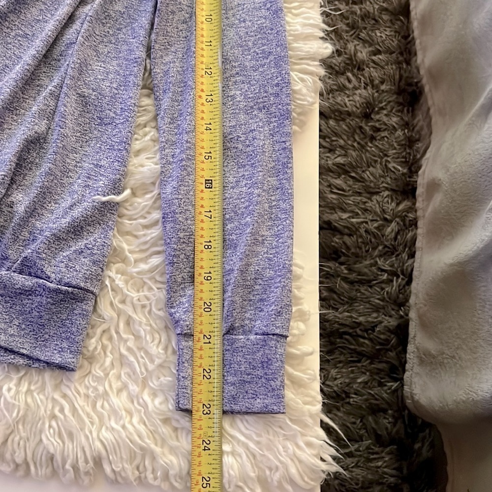 Super cute and casual soft purple zip up hoody! 🛍️🛍️ - Picture 10 of 11